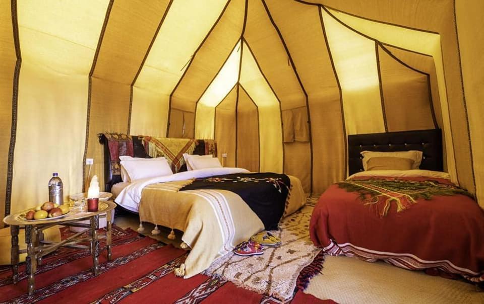 Luxury Desert Camp Мерцуга Екстериор снимка
